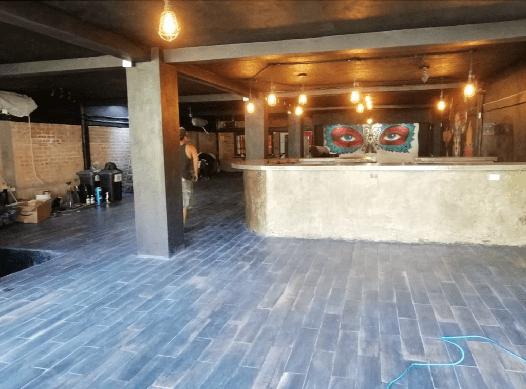 CLIENTE LICENCIAS DE CONSTRUCCION RESTAURANTES