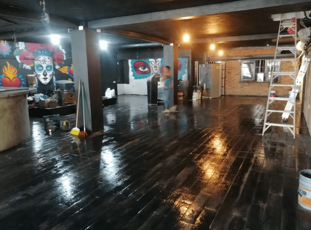 galeria cliente restaurante remodelacion murales escenarios